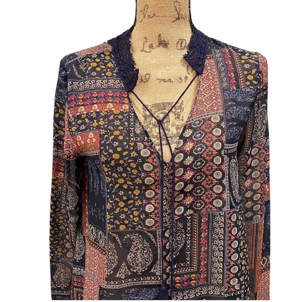‎Boho Crochet peasant Shirt Small top
